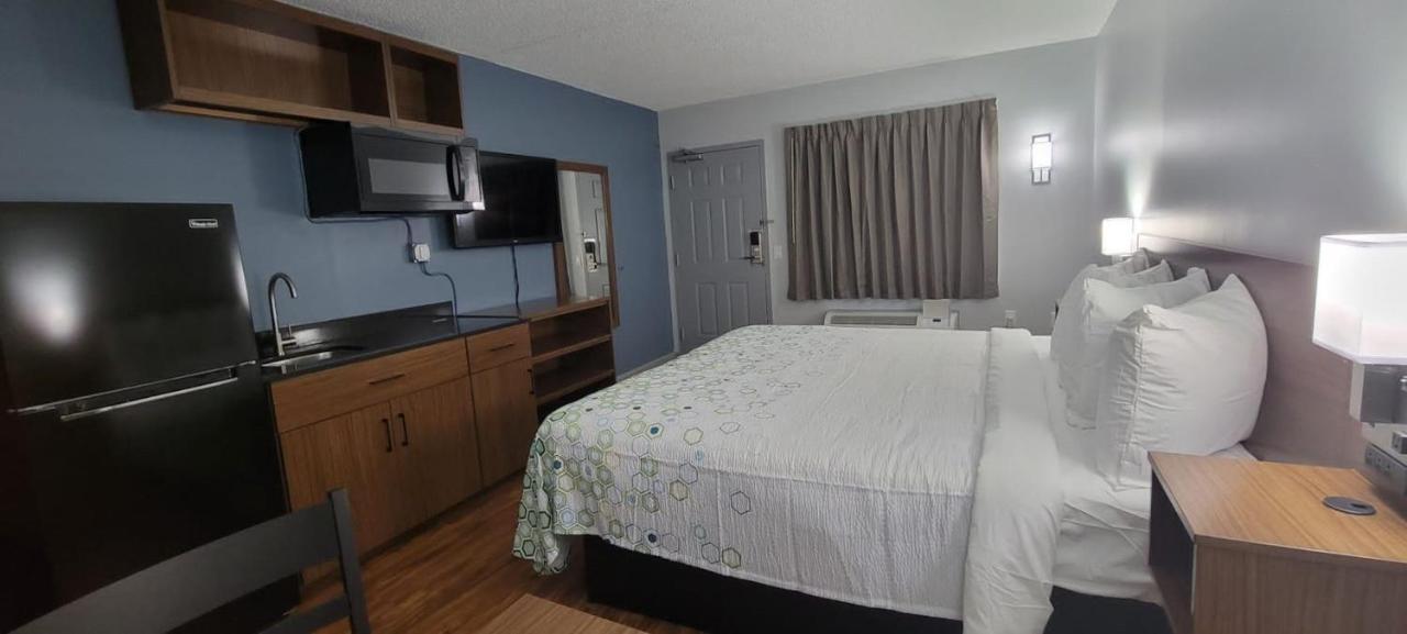 Hometowne Studios By Red Roof Egg Harbor-Atlantic City Airport เอ้กฮาร์เบอร์ ทาวน์ชิป ภายนอก รูปภาพ