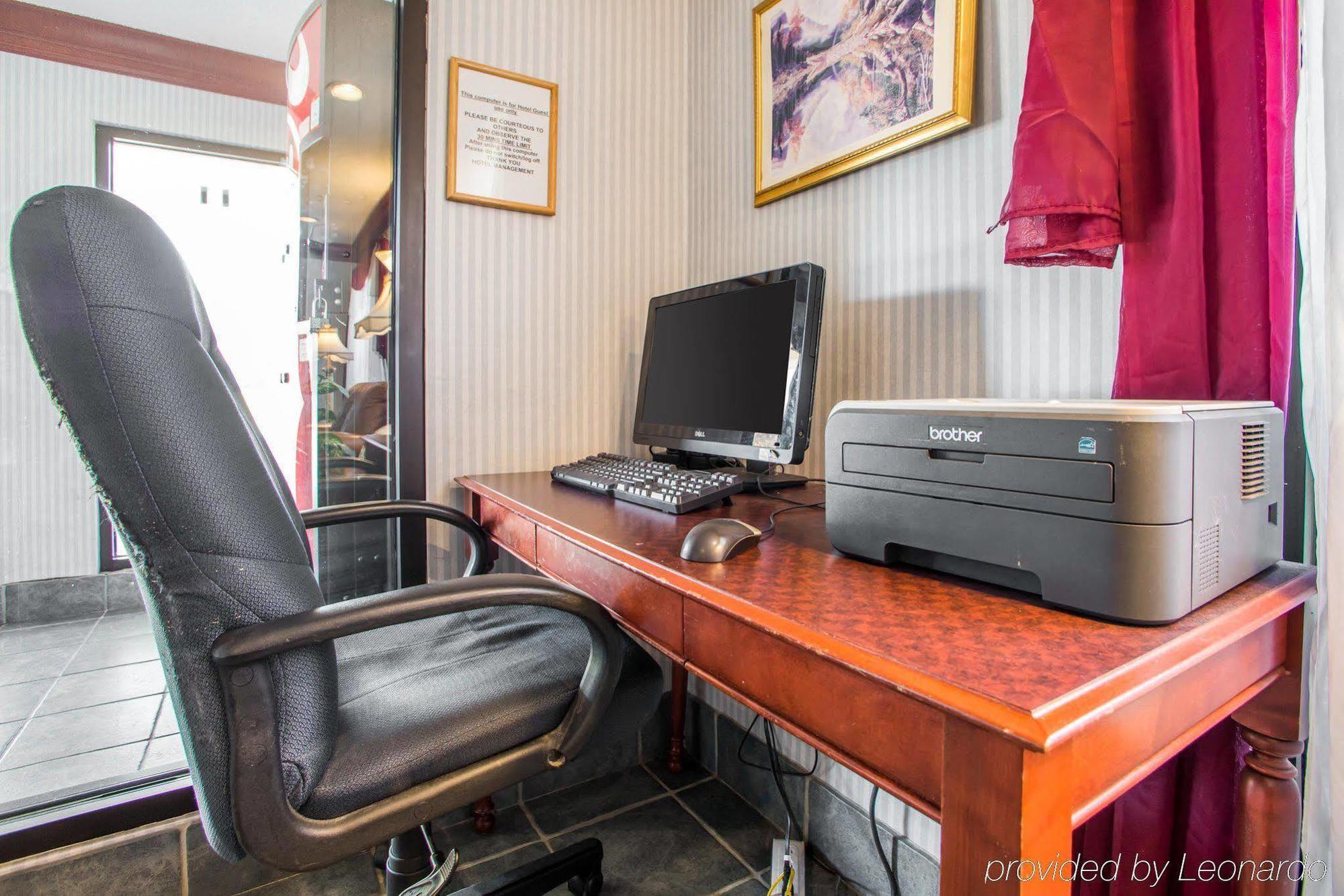 Hometowne Studios By Red Roof Egg Harbor-Atlantic City Airport เอ้กฮาร์เบอร์ ทาวน์ชิป ภายนอก รูปภาพ
